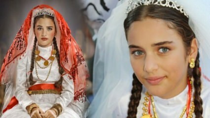 Кой е Çağla Şimşek, отровата от сериала „Малката булка“? Разклаща социалните медии, както е сега ...