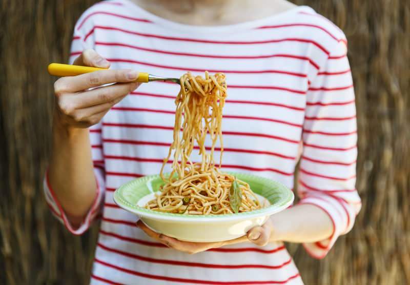 Макароните с доматена паста ли ви качват килограми? Ядат ли се макароните при диета? Нискокалорична рецепта за паста