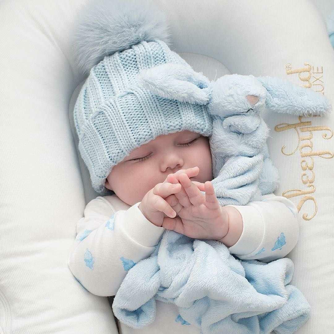 Кога бебетата започват да сънуват?