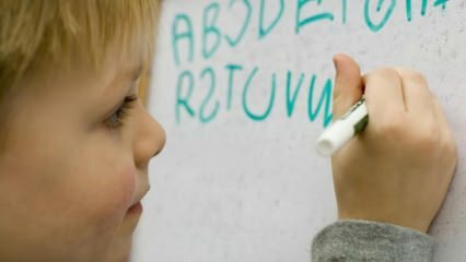 Как да научим децата на азбуката?