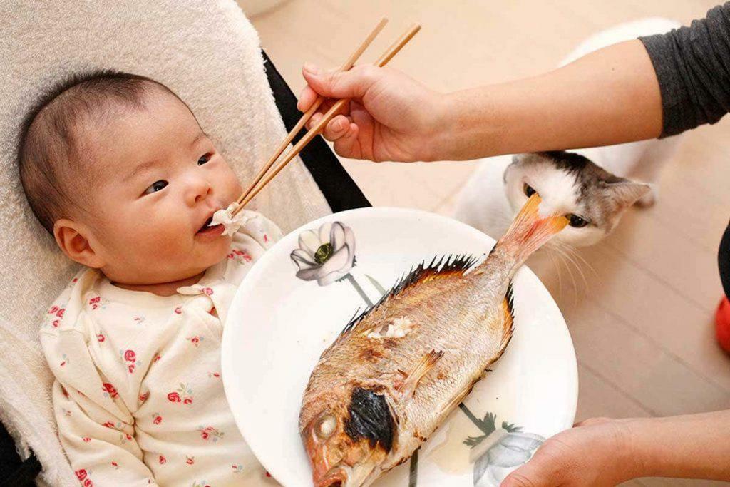 хранене на бебето с риба