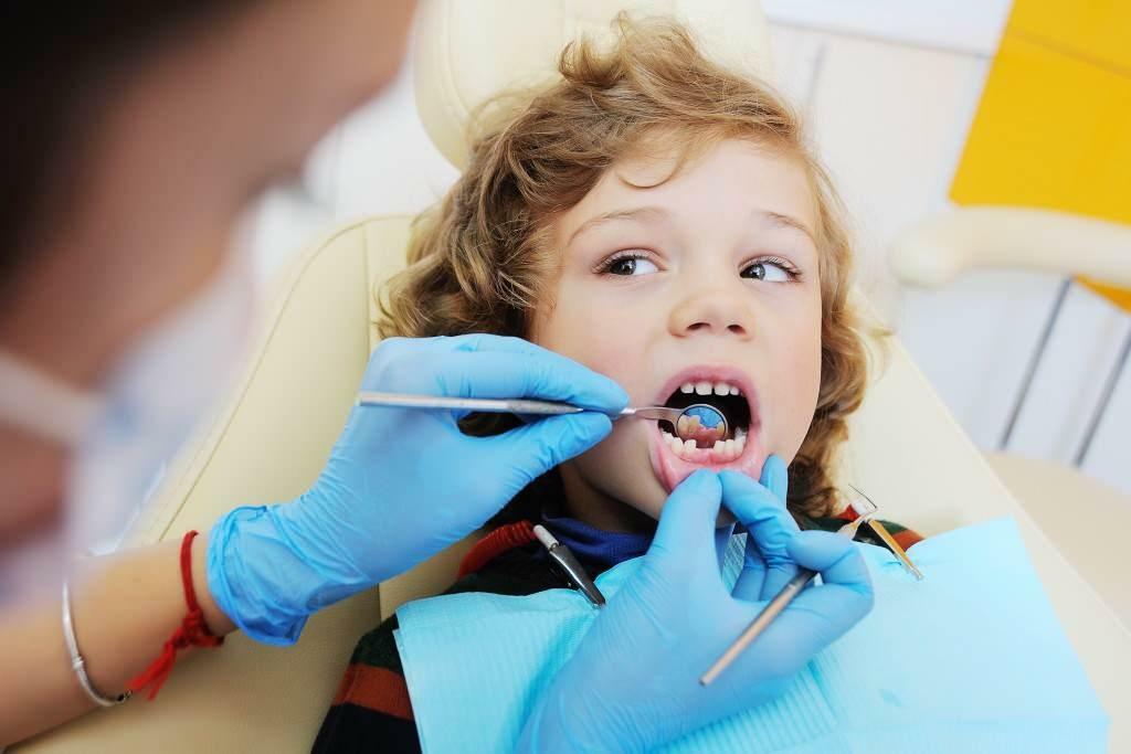 Не забравяйте да погрижите детето си за зъбите по време на почивката.