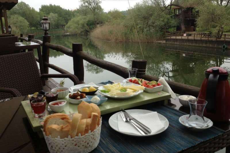 Места, където можете да се радвате да закусите в Ağva