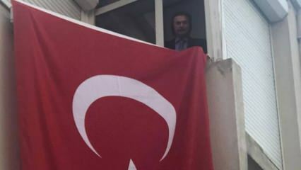 Орхан Генсебай прочете националния химн от прозореца на къщата си