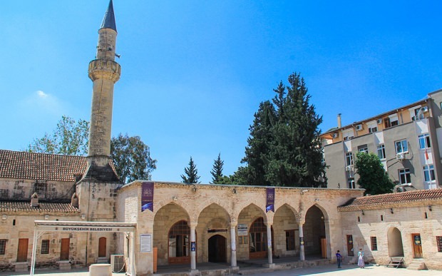Джамия Адана Яğ