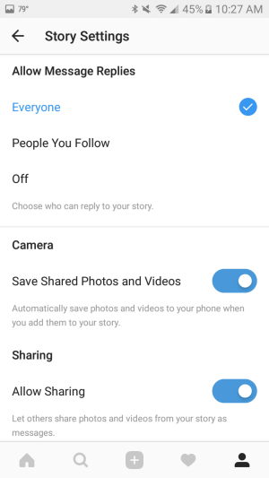 Използвайте настройките за автоматично запазване на снимки и видеоклипове, които добавяте към историята си, на вашия смартфон