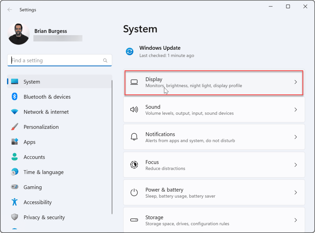Как да преместите лентата на задачите на втори монитор в Windows 11
