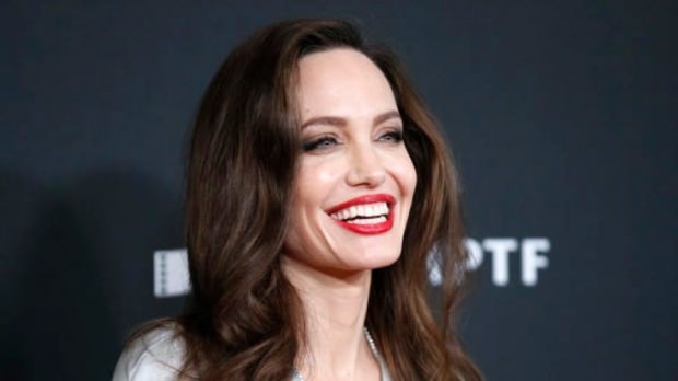 Анджелина Джоли обяви, че иска да бъде директор на погребението!
