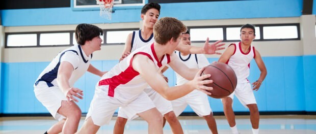 Баскетболът удължава ли децата?