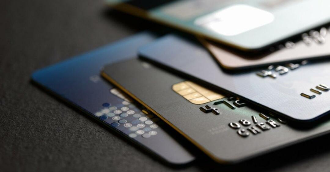 Как да получите възстановяване на такса за кредитна карта