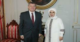 Първата дама Ердоган се срещна със заместник генералния секретар на ООН!