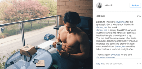 Микроинфлуенсърът Филип Томашевски позира с Man Tea и споделя предимствата със своите последователи в Instagram.