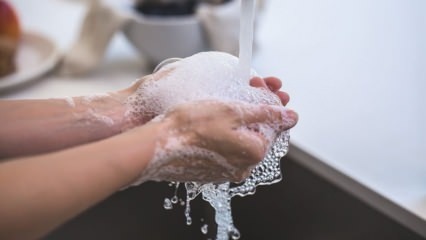Как да направите пенлив сапун? Трикове за приготвяне на антибактериален сапун