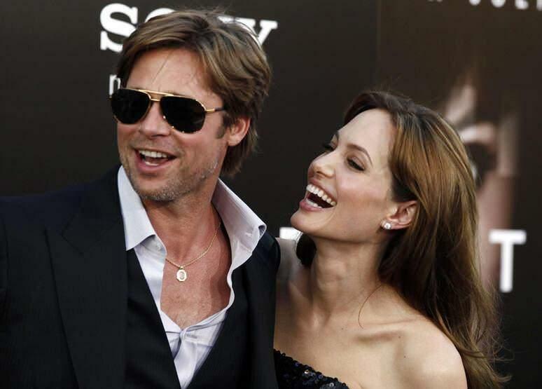 Анджелина Джоли и Брад Пит отново са съдени