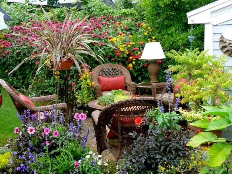 Предложения за декорация за малки градини