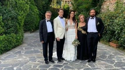 Дъщерята на актрисата Тамер Левент Хейзъл Левент седна на сватбената маса