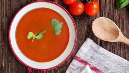 Как да си направите печена доматена супа?