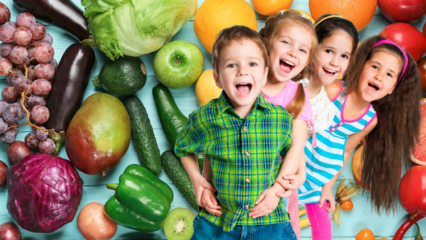 Какво трябва да се направи на детето, което не обича и яде зеленчуци? За да нахраните детето спанак ...