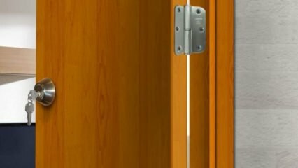  Как да инсталирате панта на дървена врата?